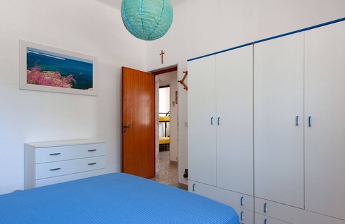 Torre Chianca Ski Chalet | Holiday villa with large courtyard in front of the beach 3 bedrooms m730