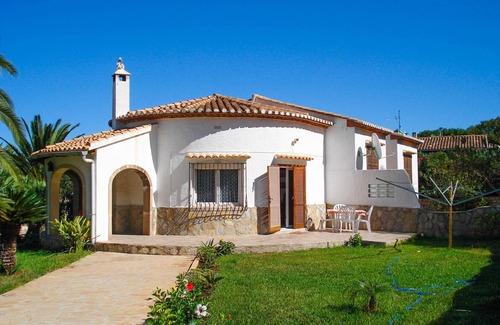 Pedreguer Villa | Holiday Village with garden La Sella PE