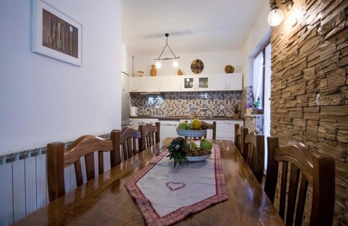 Daruvar House | Holiday&wellness house Grofica