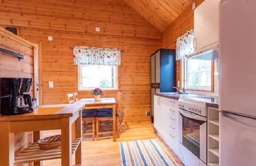 Hallaryd House | Holidays at the lake with a lake view and internet