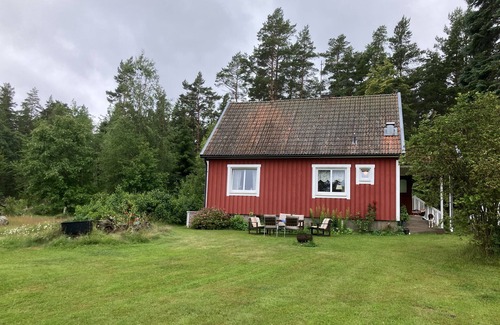 Kristinehamn House | Holidays surrounded between forest and pastures - 500 meters from Lake Vänern