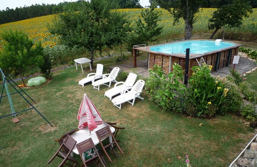 Tombeboeuf Cottage | Holidays with family or friends in a peaceful setting, pets allowed