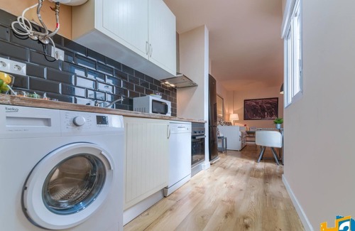 San Felipe Neri Apartment | Holidays2Malaga Parra - 1 bedroom high wifi