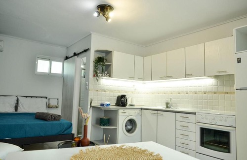 Avia Apartment | Holistic Stay