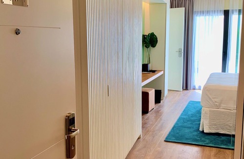 Philipsburg Hotel | Holland House Beach Hotel