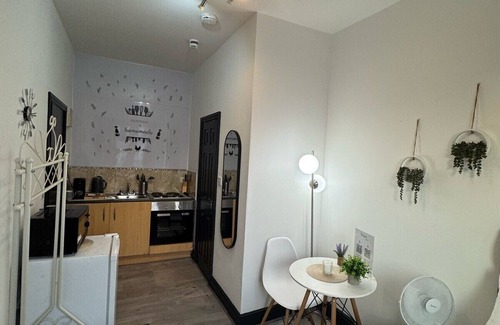 Holland Park Apartment | Holland Road Stays
