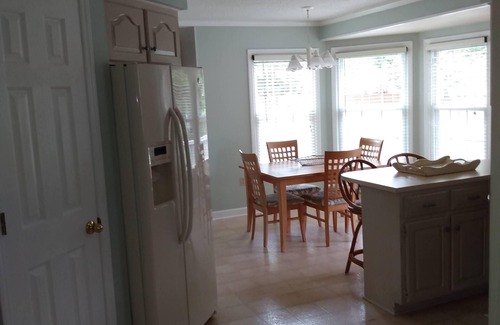 Lake Waccamaw House | Hollingsworth's Premium Getaway!