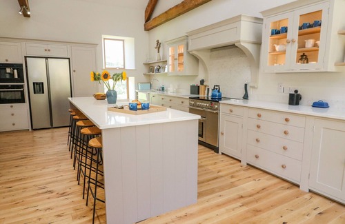 Sedbergh House | HOLLOWGILL BARN, pet friendly, luxury holiday cottage in Sedbergh