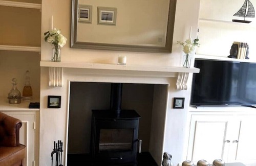 North Ferriby Cottage | Holly Cottage