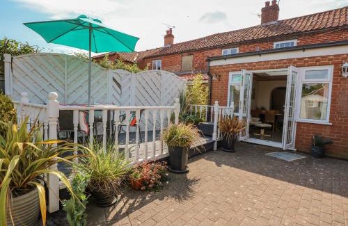 Swaffham House | Holly Cottage