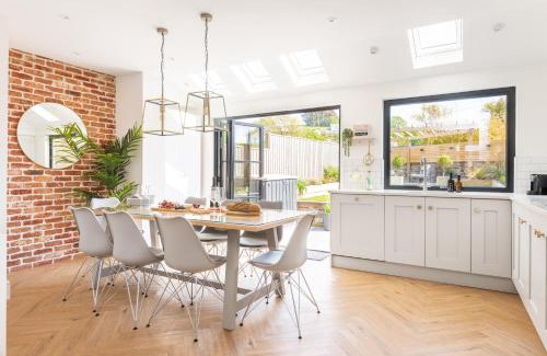Instow House | Holly Hayes House