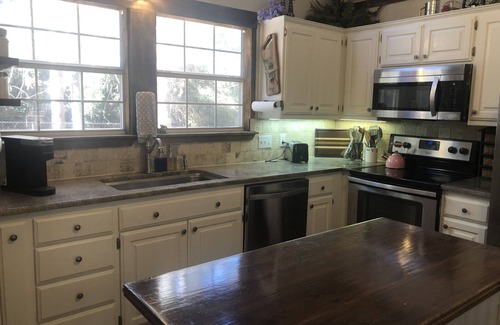 Hawkins Cabin | Holly Lake Ranch Cabin