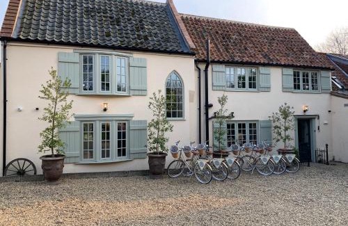 Thursford Bed & Breakfast | Holly Lodge Boutique B&B