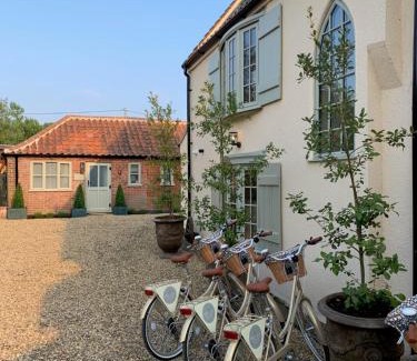 Thursford Bed & Breakfast | Holly Lodge Boutique B&B