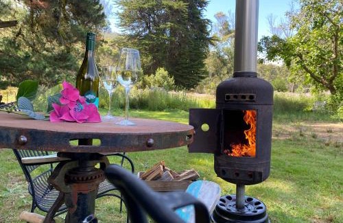 South Bruny House | Holly Tree Hut Eco Farmstay