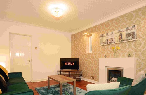 Llanedeyrn House | HOLLYBUSH HOUSE, CARDIFF