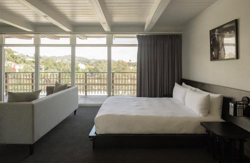 Hollywood Heights Hotel | Hollywood Hills Hotel