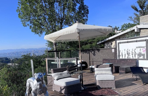 Hollywood Hills Villa | HOLLYWOOD HILLS VILLA