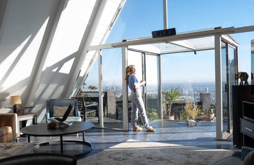 Hollywood Hills West House | Hollywood Hills Zen Modern Villa w/Hot Tub & Jetliner Views