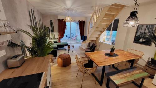 Tonnerre Apartment | Home Antonin & Maye