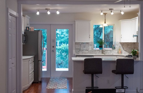 Roberts Creek House | Home Away From Home: 3-Bedroom Rancher Near Beaches