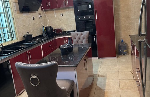 Ikorodu Apartment | Home away from hob/jacuzzi/steamer