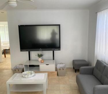 Saunders Beach House | Home Away From Home