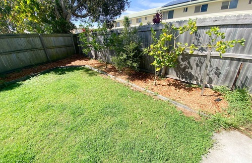 Pottsville House | Home away from Home: Family friendly Pottsville Beach House. Walk everywhere!🌴