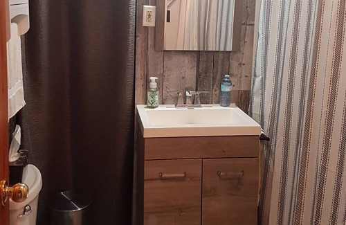 Manitoulin District Cottage | Home away from home pet friendly retreat on the Beautiful Manitoulin Island.