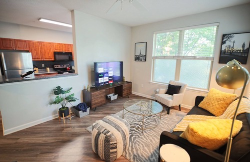 Home Park House | *Home Away From Home in Midtown/Atlantic Station*