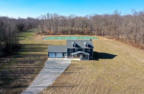 Paris Crossing Cabin | Home Away From Home- Relax, Recharge and Enjoy Country Life