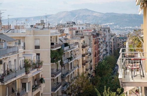 Mousio Apartment | Home away from Home S