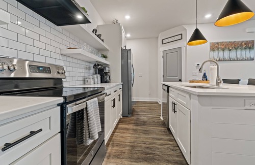 Pineville House | Home Away from Home - Sleep from 8 to 16 with Available Adj. Units