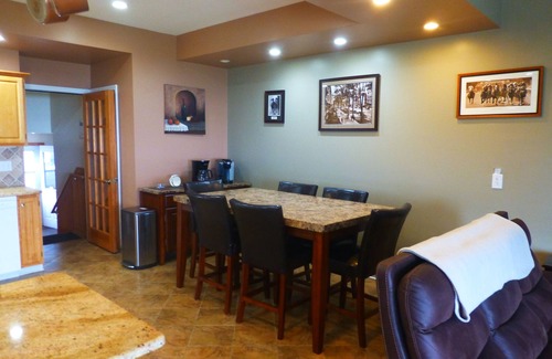 Saratoga Springs House | Home away from Home, Saratoga Springs Lake House Five Minutes to Track