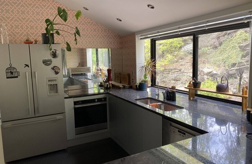 Alexandra House | Home away from home vibes, a few minutes from the centre of town