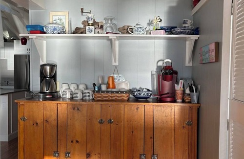 Willsboro Cottage | Home away from home with private beach-new owners!