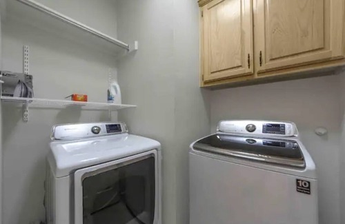 Valley Ranch House | Home away from home with big private fenced backyard