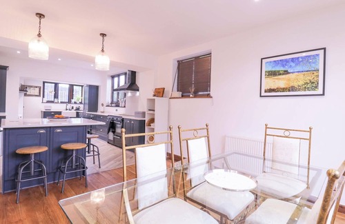 Clacton-on-Sea Cottage | Home by the Sea