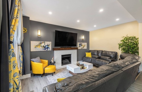 London House | Home comfort & hotel luxury, for working professionals & vacationing families