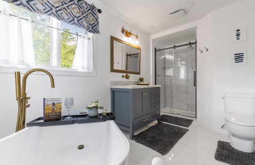 London House | Home comfort & hotel luxury, for working professionals & vacationing families
