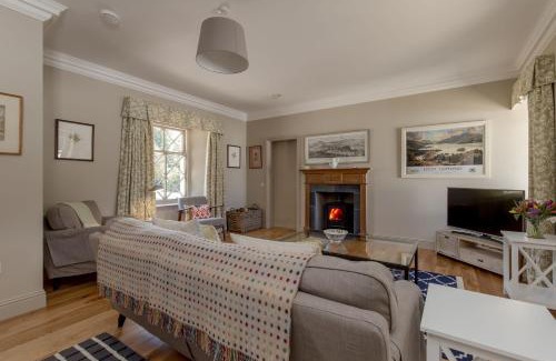 Stranraer House | Home Farm Cottage