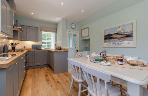 Stranraer House | Home Farm Cottage