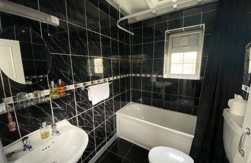 Wilmington House | Home Farm Hotel