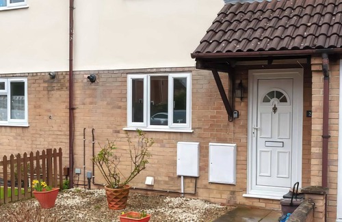 Quedgeley House | Home From Home: Gloucester by StayStaycations