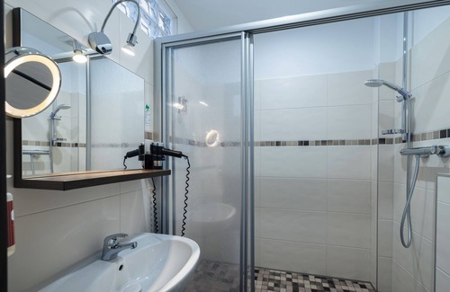 Bant Hotel | home Hotel