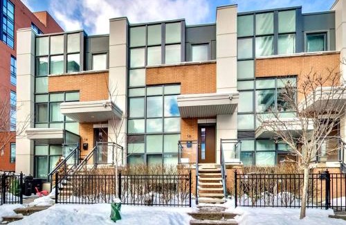 Regent Park House | Home in Downtown