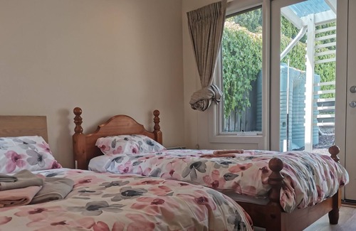 Kew House | Home in Kew