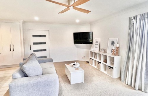 Papamoa Beach House | Home In On Family - 400m from Papamoa Beach