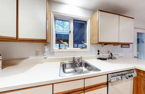 Lagoon Heights House | Home in Peaceful Wooded Neighborhood w/High-Speed WiFi, Washer/Dryer, Gas Grill