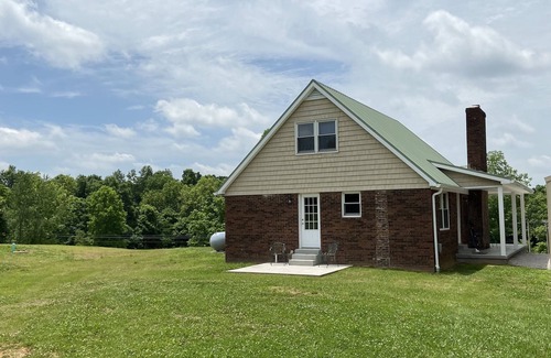 Leopold Cabin | Home in the Hoosier National Forest. Close to Holiday World